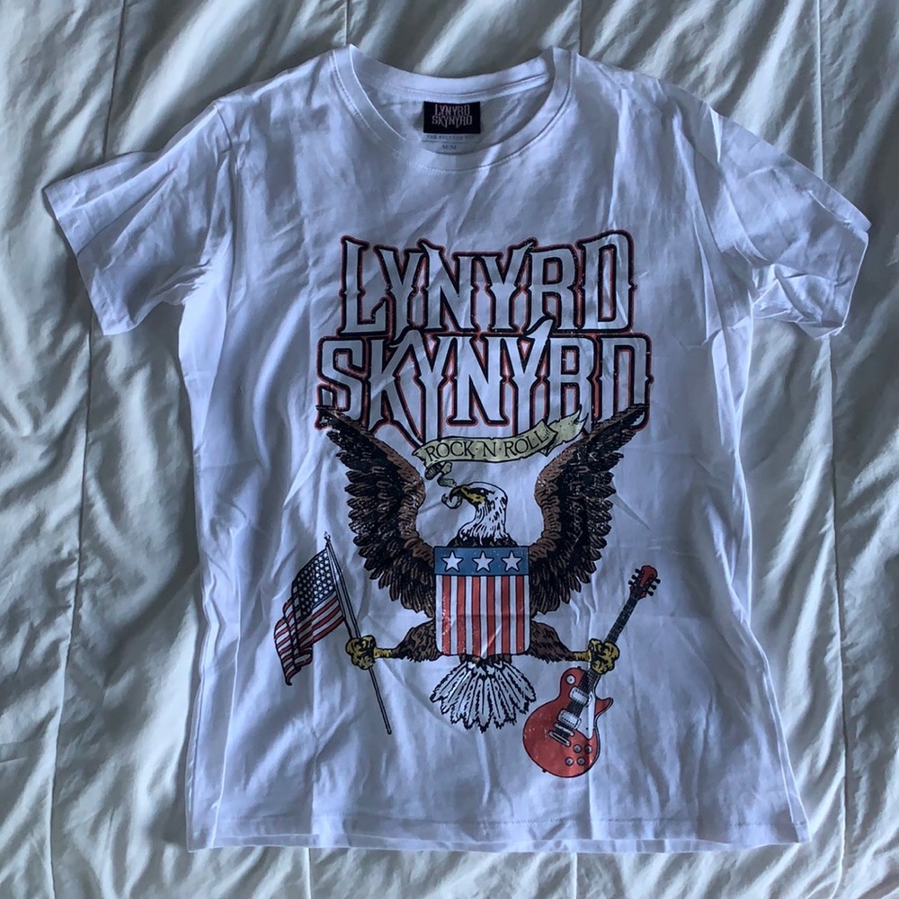 Lynyrd Skynyrd tshirt 🤍